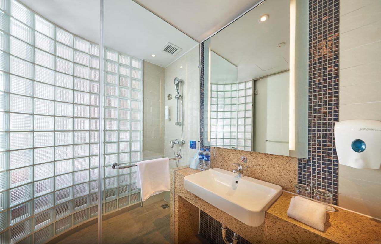 Holiday Inn Express Shanghai Jiading Industry Park, an IHG Hotel Bagian luar foto
