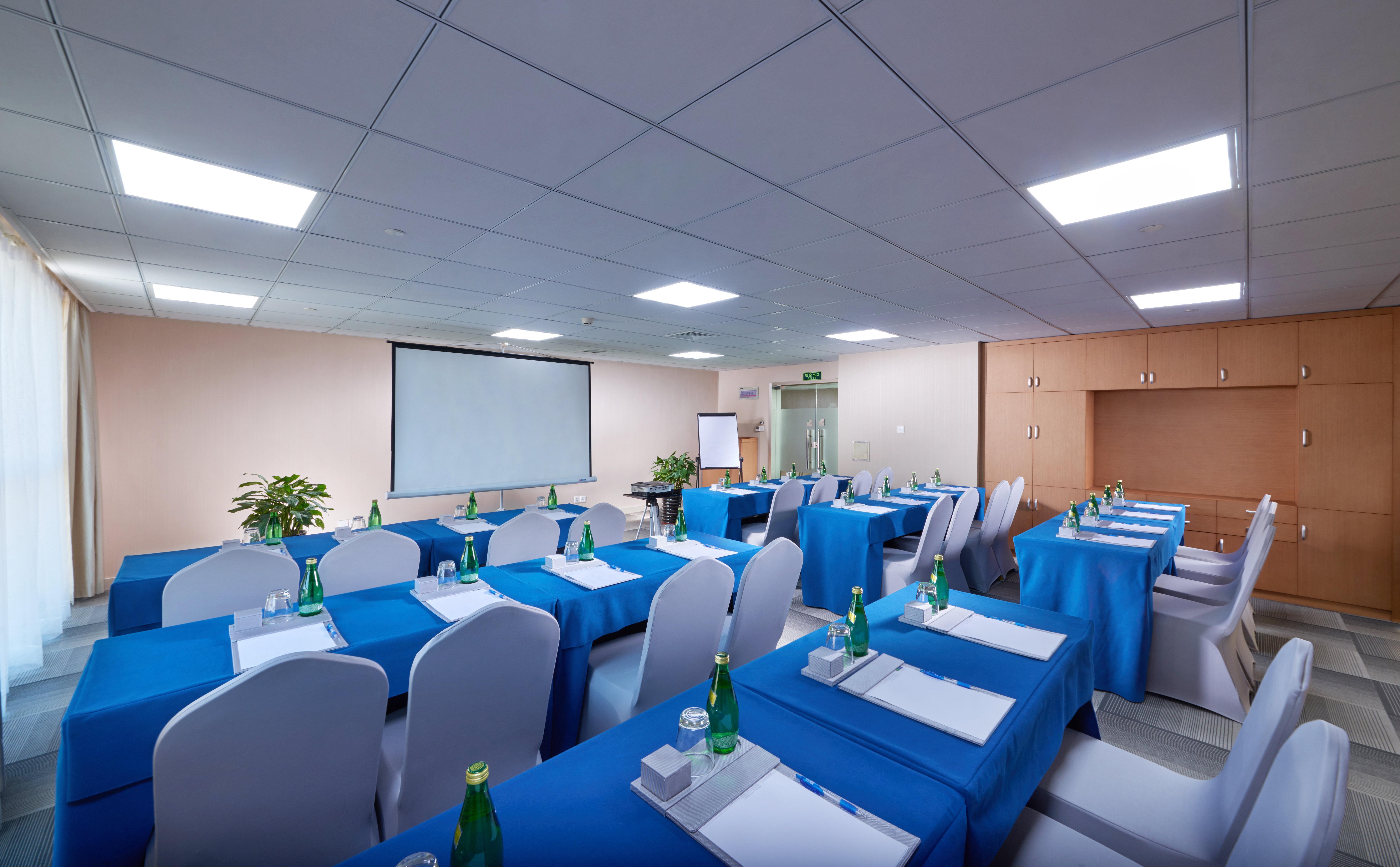 Holiday Inn Express Shanghai Jiading Industry Park, an IHG Hotel Bagian luar foto